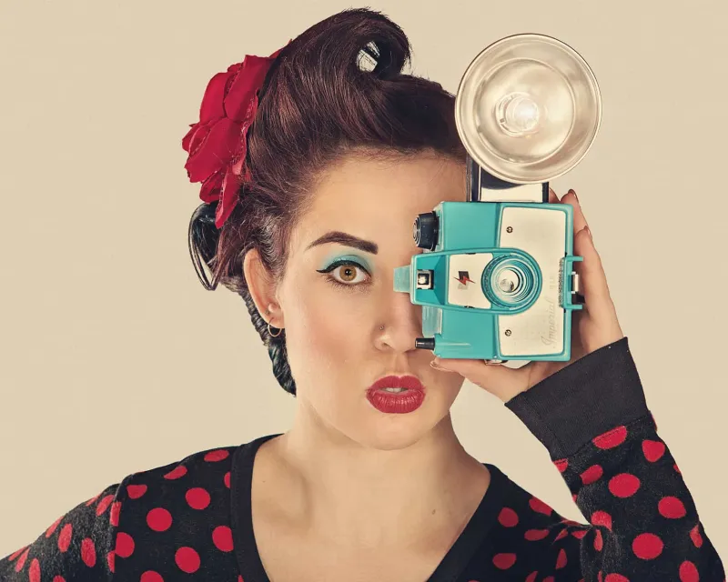 Behind the Lens: The Visionary Men Who Made Pin-Up Magic