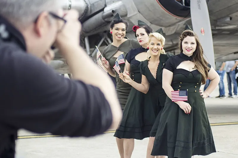 Bombshells, Brushstrokes & Brave Hearts: How WWII Pin-Up Culture Built an American Icon